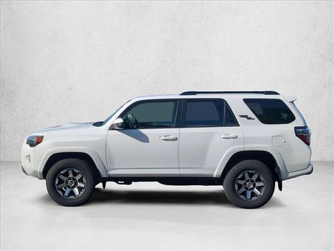 Used 2024 Toyota 4Runner TRD Off-Road AWD/4WD image 9