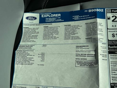 Used 2023 Ford Explorer XLT w/ Equipment Group 202A AWD/4WD image 36