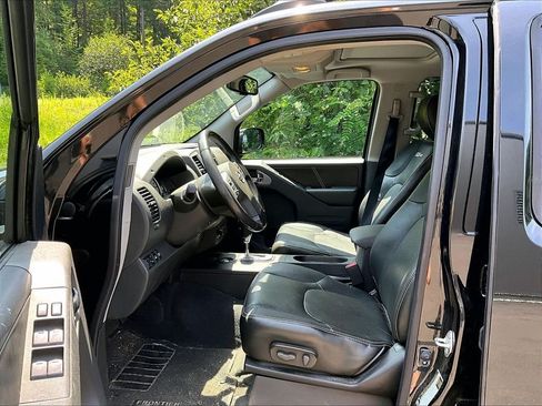 Used 2021 Nissan Frontier PRO-4X w/ Pro-4x Utility Package AWD/4WD image 7