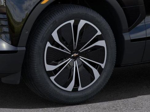 New 2025 Chevrolet Blazer EV LT image 9