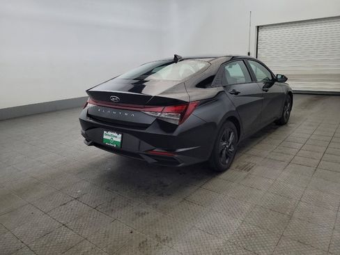 Used 2023 Hyundai Elantra SEL w/ Cargo Package FWD image 9