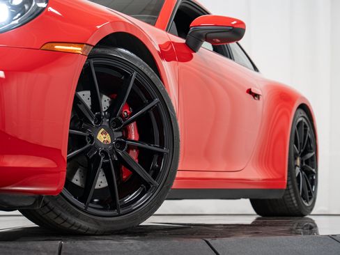 Certified 2020 Porsche 911 Carrera S RWD image 31