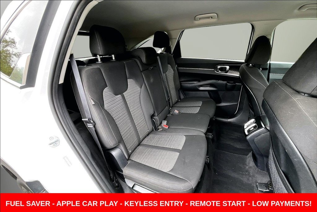 Used 2024 Kia Sorento LX FWD image 30