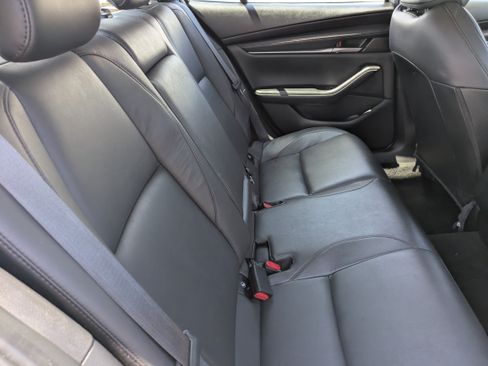 Used 2024 MAZDA MAZDA3 s FWD image 13