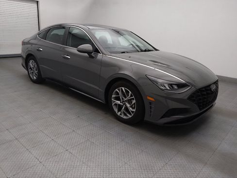 Used 2020 Hyundai Sonata SEL w/ Convenience Package FWD image 11