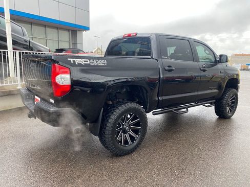 Used 2018 Toyota Tundra Limited w/ Limited Premium Package AWD/4WD image 5