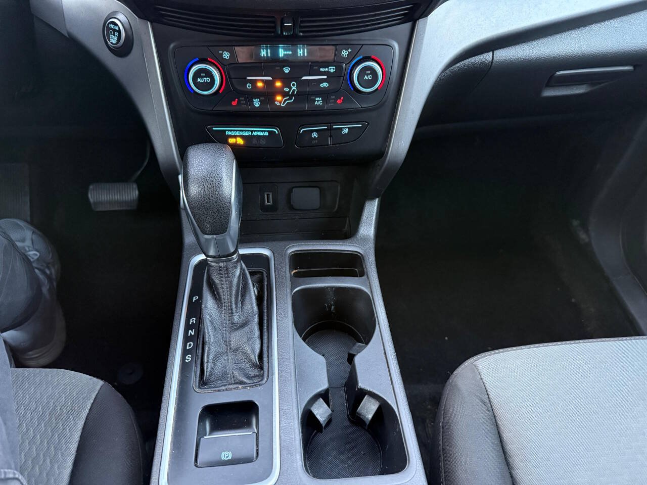 Used 2019 Ford Escape SE FWD image 18