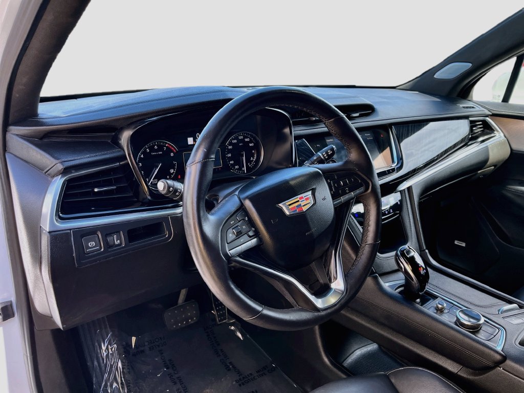 Used 2024 Cadillac XT6 Premium Luxury w/ LPO, Floor Liner Package AWD/4WD image 9