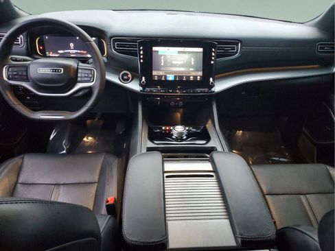 Used 2023 Jeep Wagoneer Series II image 10