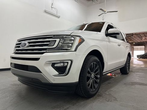 Used 2019 Ford Expedition Limited image 13