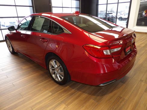Used 2018 Honda Accord LX image 8