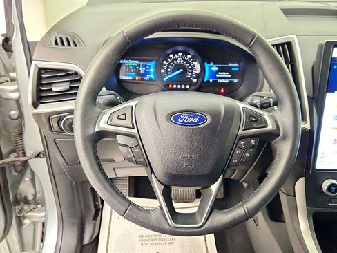 Used 2024 Ford Edge SEL image 13