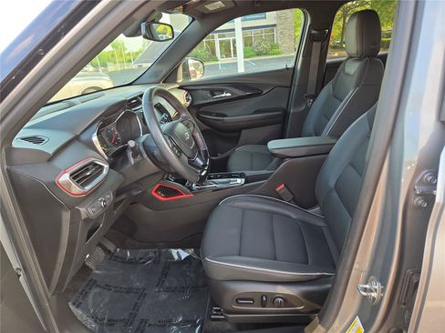 Used 2023 Chevrolet TrailBlazer RS w/ Convenience Package AWD/4WD image 18