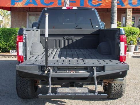 Used 2018 Ford F350 Platinum w/ Platinum Ultimate Package image 9