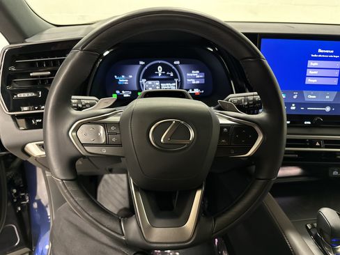 Certified 2025 Lexus RX 450h AWD w/ Convenience Package image 18