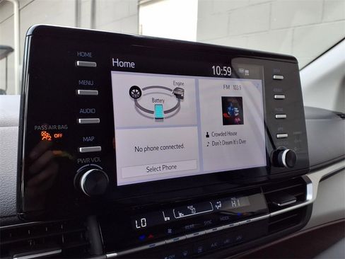 Used 2022 Toyota Sienna LE image 7