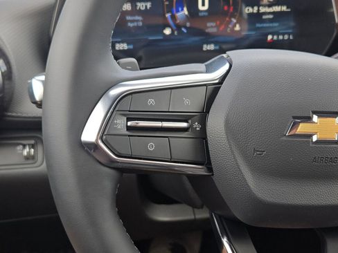 New 2026 Chevrolet Equinox LT w/ Convenience Package II FWD image 31
