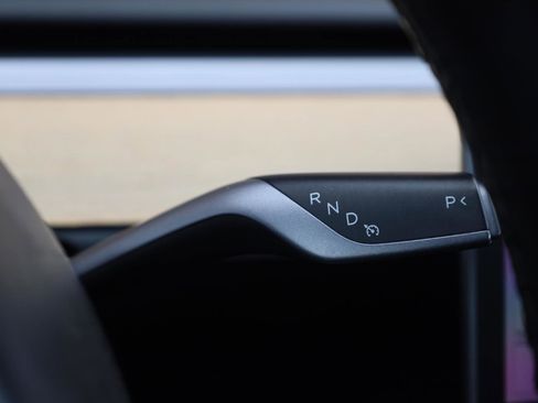 Used 2018 Tesla Model 3 Long Range RWD image 38