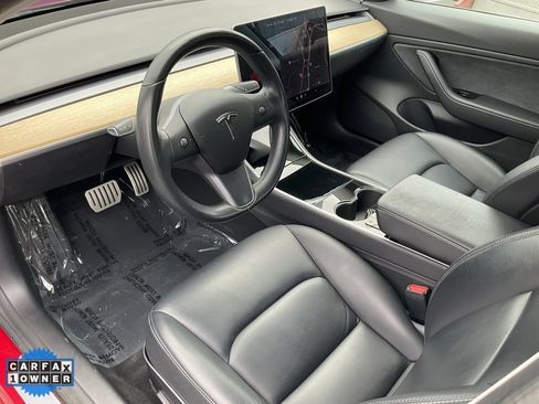 Used 2018 Tesla Model 3 Performance image 6