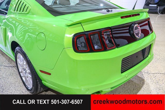 Used 2013 Ford Mustang GT Premium w/ Security Pkg RWD image 17