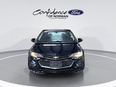 Used 2016 Chevrolet Cruze Premier image 2