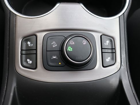 Certified 2023 GMC Terrain AT4 image 29