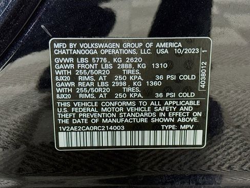 Used 2024 Volkswagen Atlas Cross Sport SEL R-Line AWD/4WD image 34