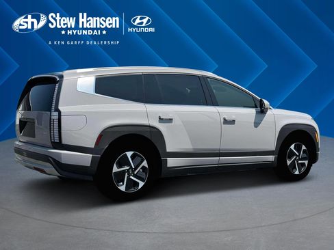 New 2026 Hyundai Ioniq 9 SE image 9