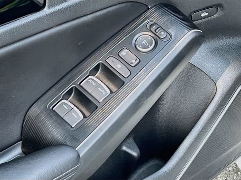 Used 2025 Honda Civic Sport Touring image 18