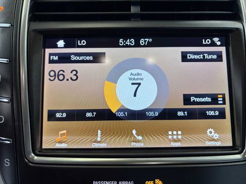 Used 2019 Lincoln Nautilus Premier AWD/4WD image 24
