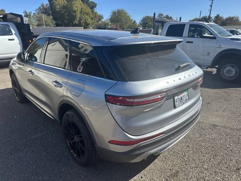 Used 2023 Lincoln Corsair AWD image 2