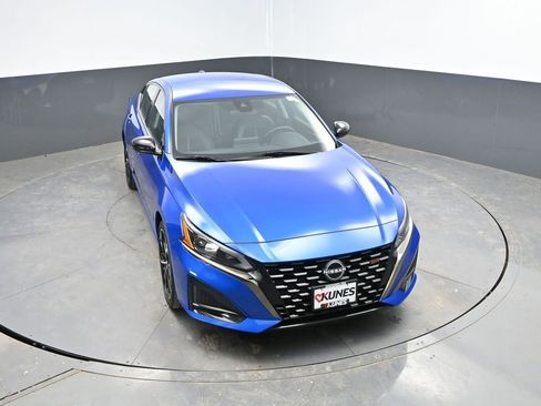 Used 2025 Nissan Altima 2.5 SR image 21