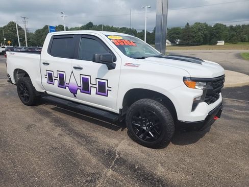 Used 2023 Chevrolet Silverado 1500 Custom Trail Boss w/ LPO, Dark Essentials Package AWD/4WD image 1