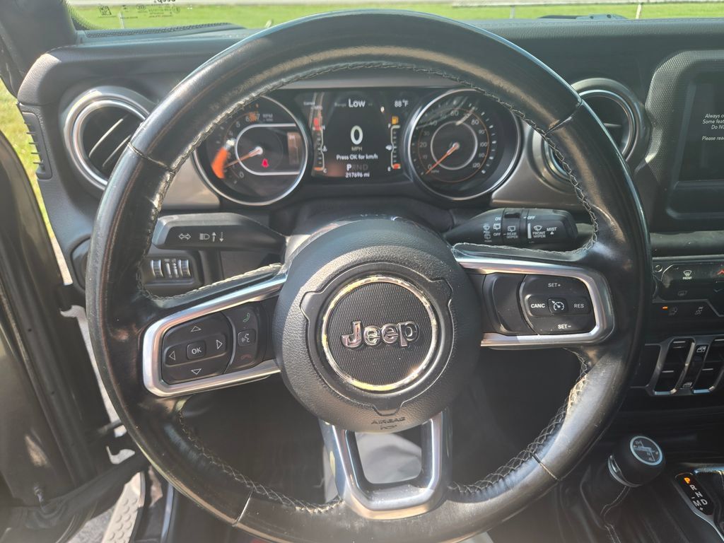 Used 2020 Jeep Wrangler Unlimited Sahara AWD/4WD image 10