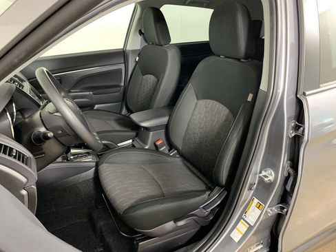 Used 2025 Mitsubishi Outlander Sport ES image 25