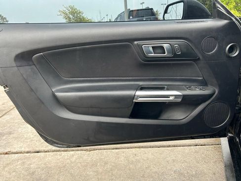 Used 2019 Ford Mustang GT w/ Equipment Group 301A RWD image 21