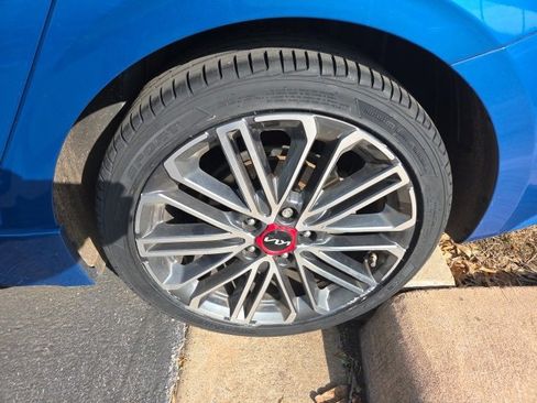 Used 2023 Kia Forte GT image 6