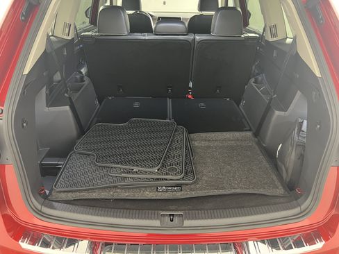 Used 2024 Volkswagen Atlas SEL Premium R-Line AWD/4WD image 19