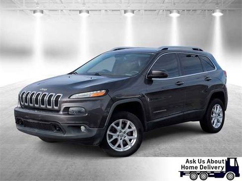 Used 2015 Jeep Cherokee Latitude w/ Comfort/Convenience Group image 1