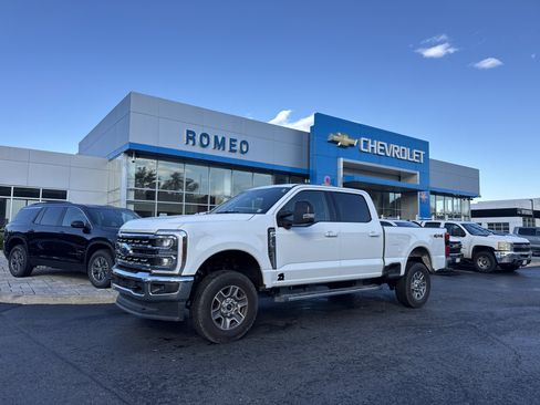 Used 2025 Ford F250 Lariat image 1