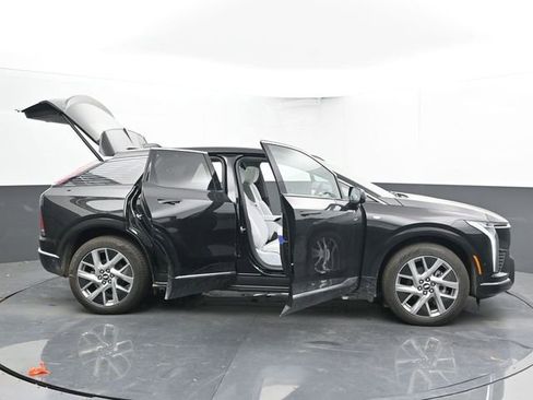 New 2025 Cadillac Optiq Luxury 1 w/ LPO, Floor Liner Package image 54