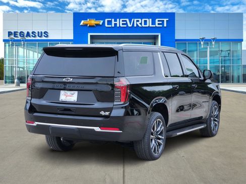 New 2026 Chevrolet Suburban LS w/ LS Custom Edition AWD/4WD image 4