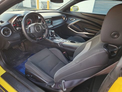 Used 2016 Chevrolet Camaro SS image 7