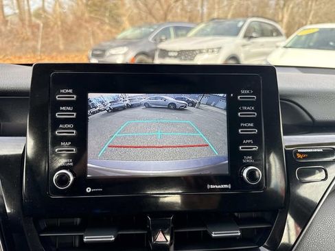 Used 2024 Toyota Camry SE image 23
