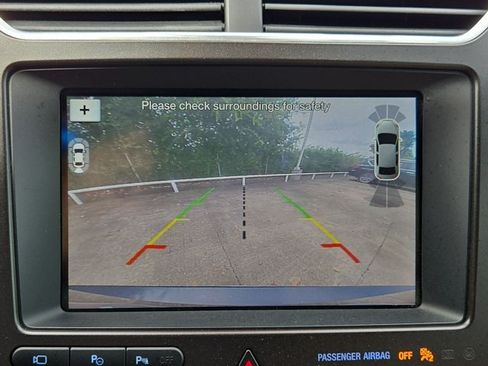 Used 2017 Ford Explorer Limited w/ Equipment Group 301A FWD image 14