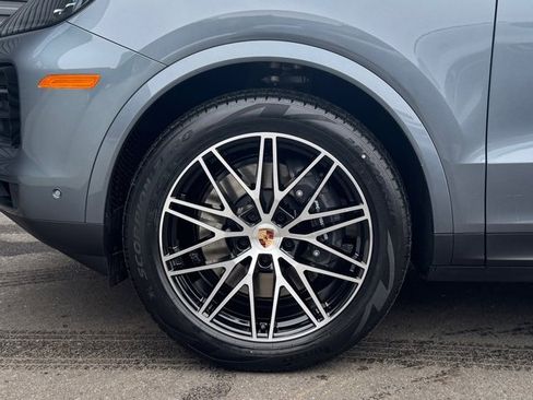New 2026 Porsche Cayenne image 11