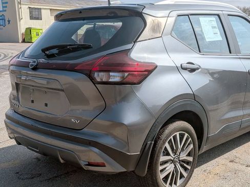 Used 2023 Nissan Kicks SV image 7