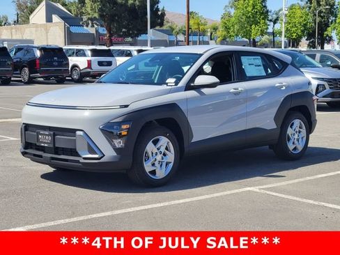New 2026 Hyundai Kona SE FWD image 2