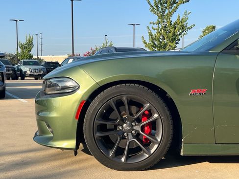 Used 2022 Dodge Charger Scat Pack RWD image 8