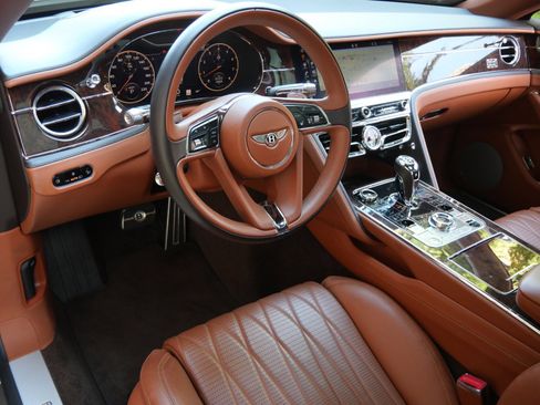 Used 2020 Bentley Flying Spur W12 w/ First Edition Specification image 2